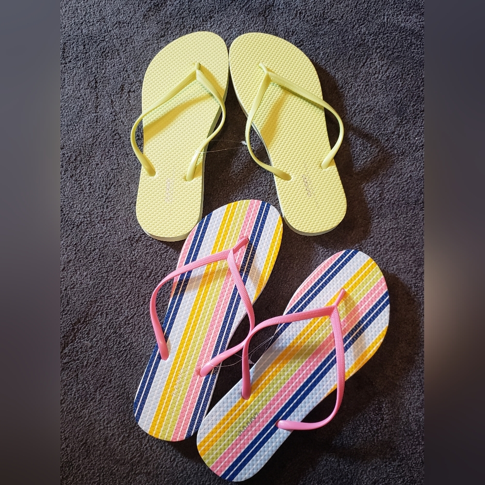 Old Navy Lime Green and Multicolor Striped Flip Flops